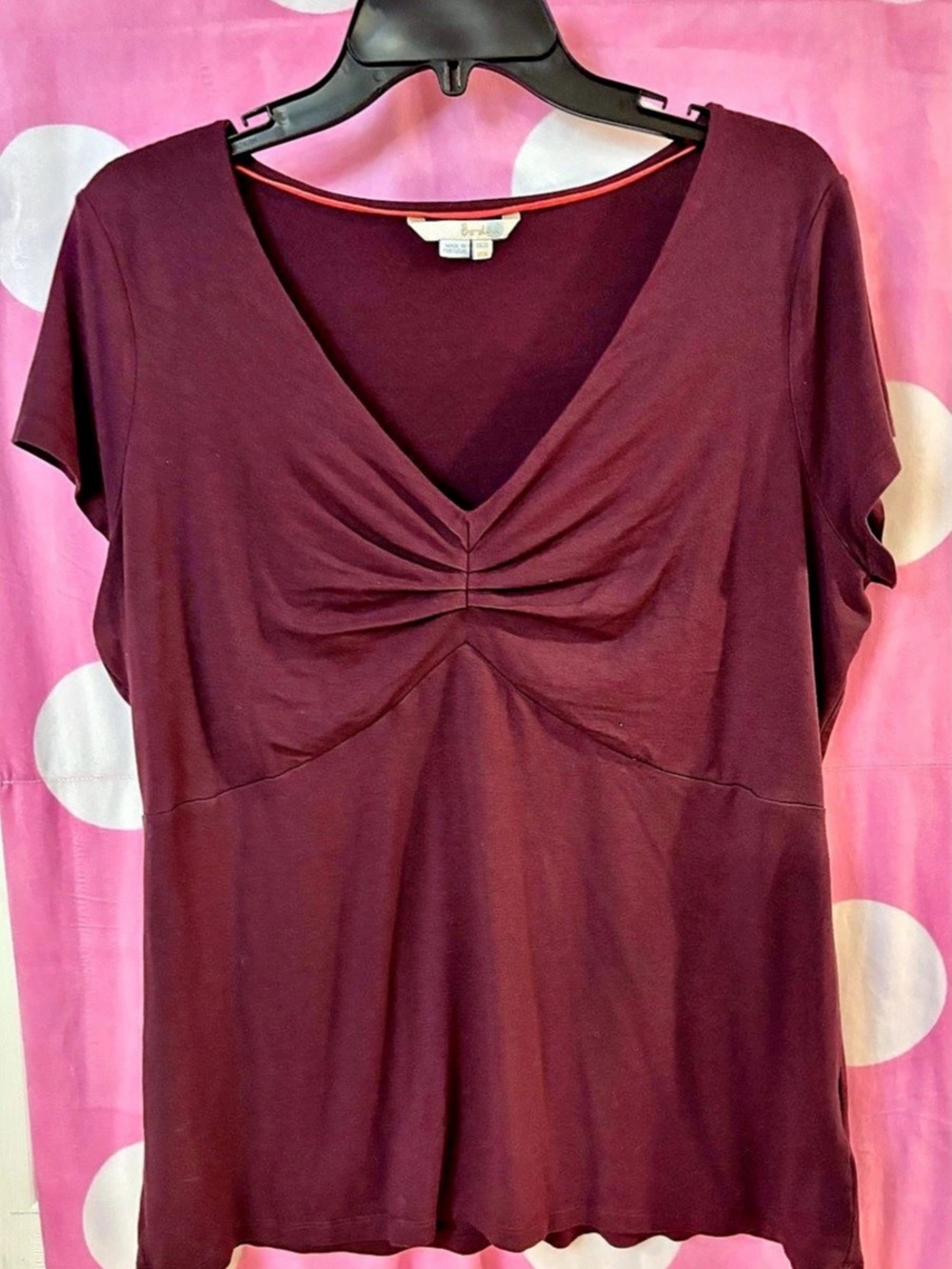 Boden Ruched V-Neck top in Burgundy